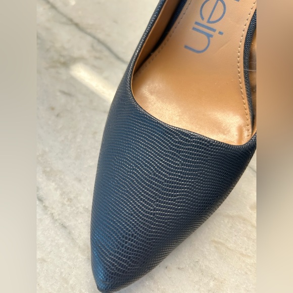 Calvin Klein blue snakeskin pumps - Picture 3 of 3